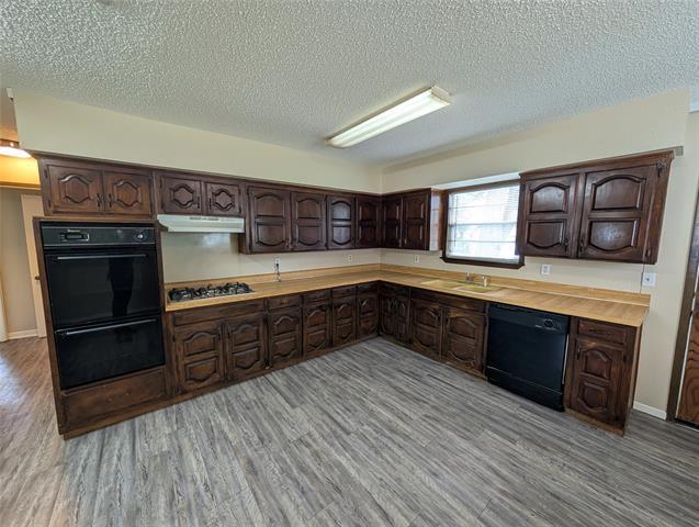 Photo - 1605 Maple Dr