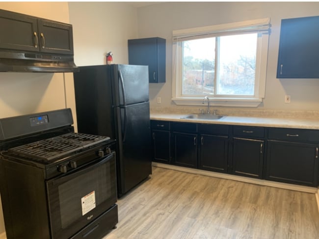 Photo - 7749 S Muskegon Ave Unidad 2