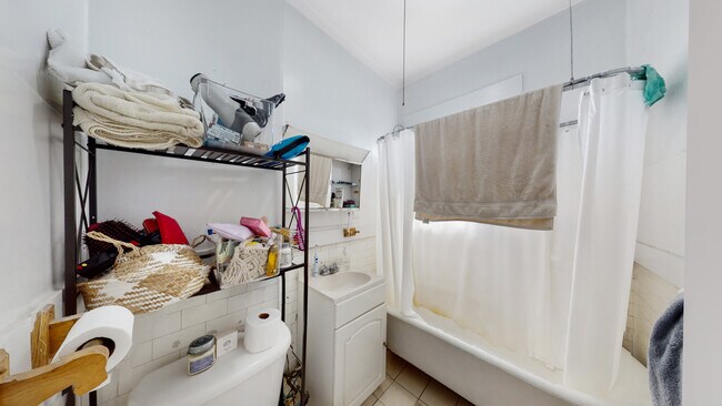 Photo - 20 Glenville Ave Unidad 19