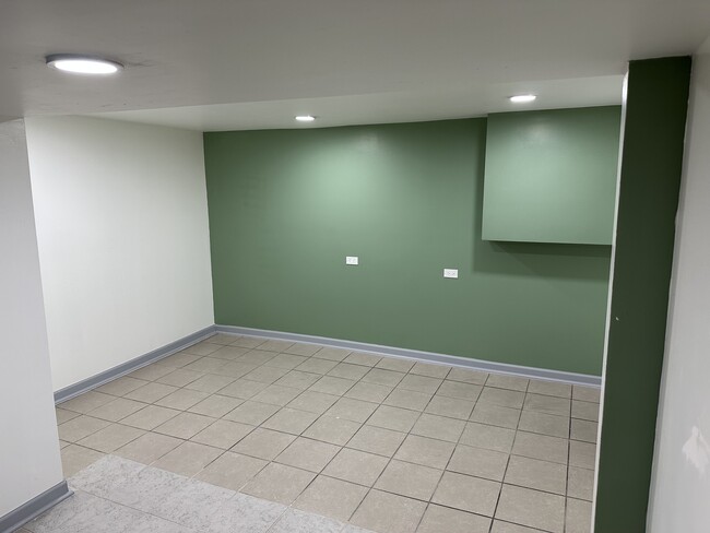 Photo - 5254 S Sacramento Ave