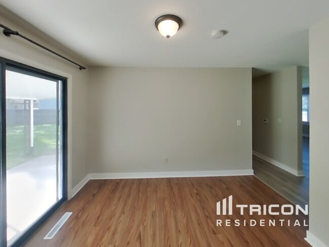 Photo - 620 Northgate Rd