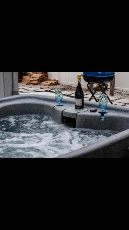 Photo - 3301 19th Ave W