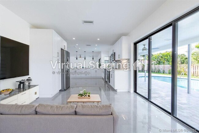 Photo - 1001 NW 6th Dr