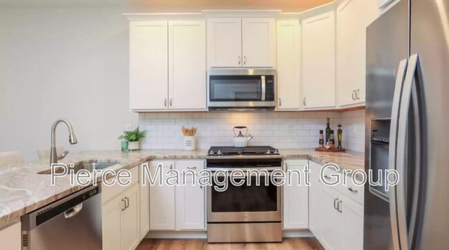 Photo - 34 Ponemah Hill Rd