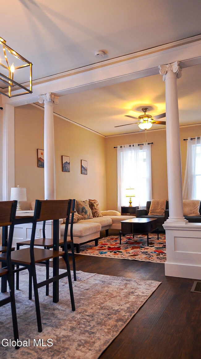 Photo - 56 Amity St