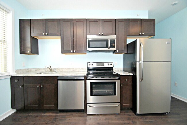 Photo - 1532-36 Ingersoll St Unit B