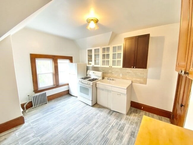 Photo - 50 Dartmouth St Unit #3