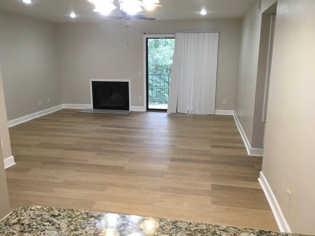 Photo - 3100 Heathstead Pl Unidad D