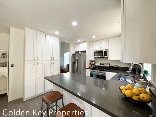 Photo - Beautiful move-in ready home in Guajome Park Estates!