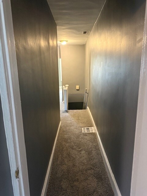 Building Photo - 2418 Baker St