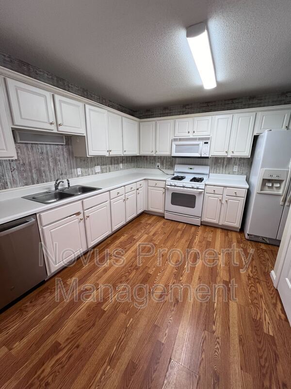 Photo - 81 Abbottsford Drive