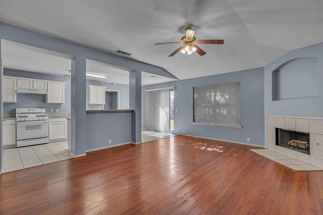 Photo - 2312 Tailburton Ct