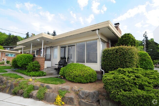 Anne Vista Court - Anne Vista Court Apartments Unit 2324