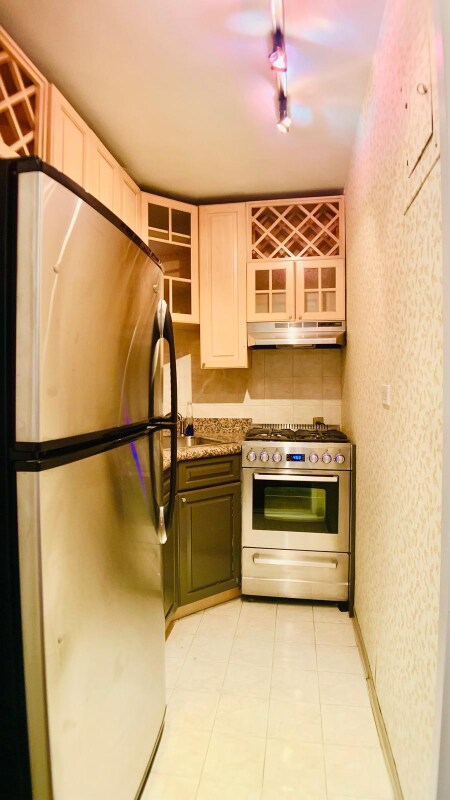 Photo - 155 E 34th St Unit 11C