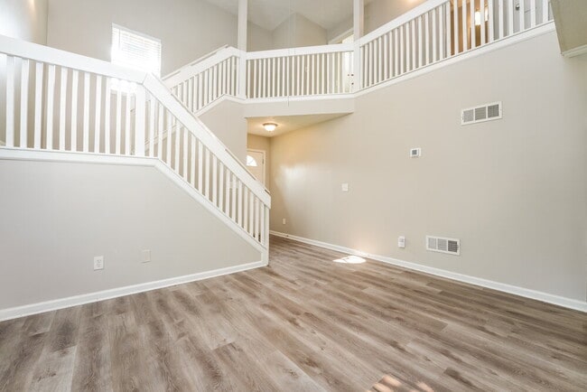 Photo - 1930 Corners Cir