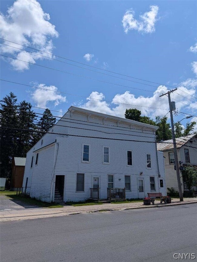 Building Photo - 72 Main St