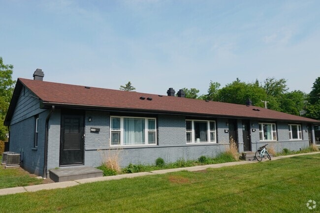 Building Photo - 254 N Slusser St Rental