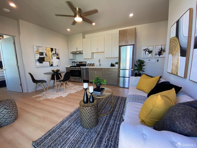 Photo - 3945 Judah St