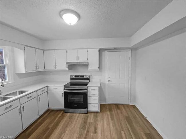 Photo - 5712 Landerwood Dr