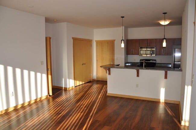 Photo - Jackson Square Apartments