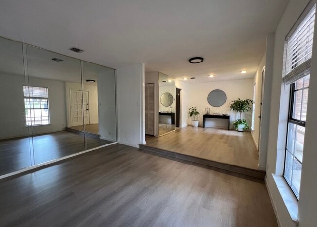 Photo - 4422 Meredith Woods St