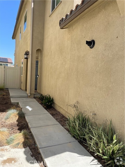 Building Photo - 27396 Basalt Wy Rental