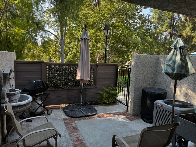 Building Photo - 191 Via Colinas Rental