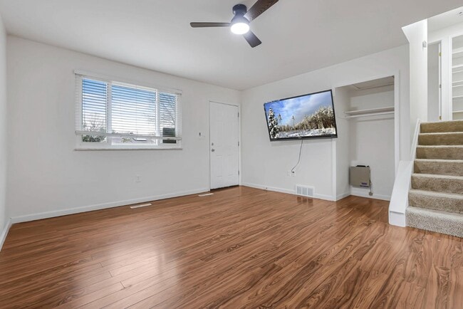 Photo - 6400 Firethorn Ave