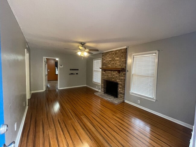 Photo - 3317 Christopher Dr NW Unit B