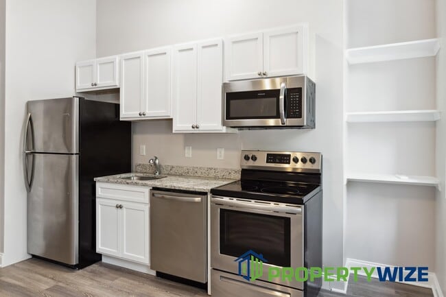 Building Photo - 833 Hollins St Unit 1F
