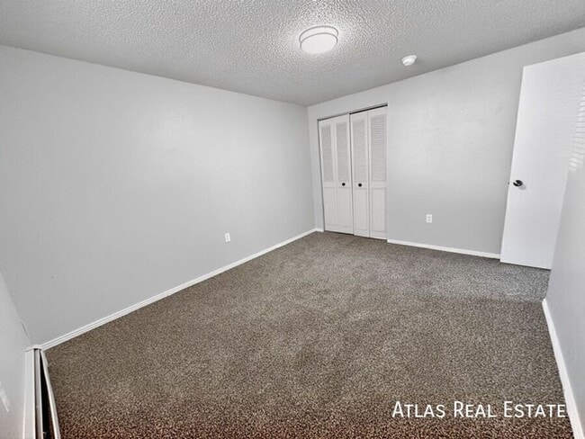 Photo - 461 El Paso Blvd Unidad D