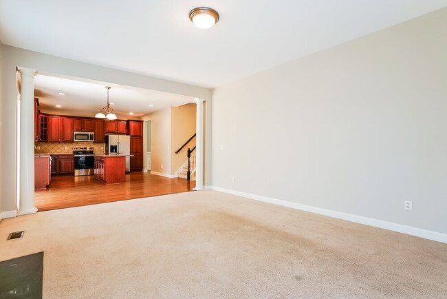 Photo - 1320 Trailing Rose Ct