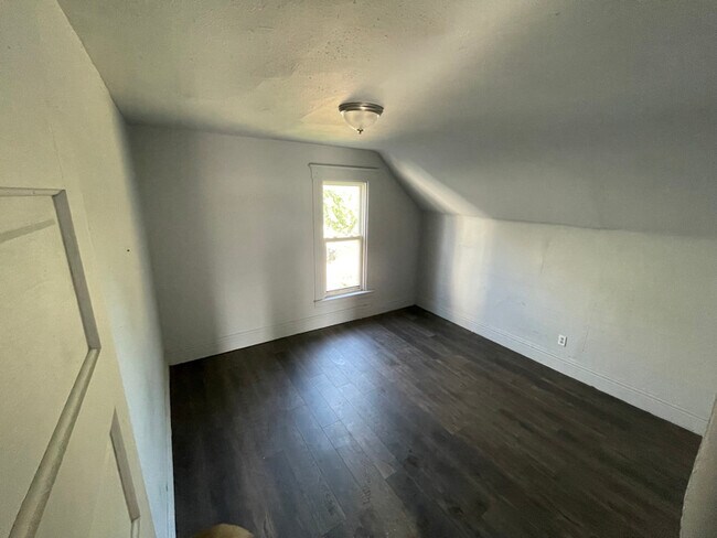 Photo - 1634 Milburn Ave