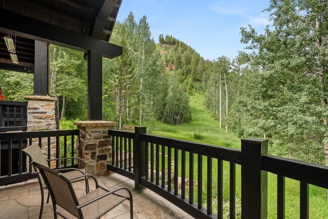 Photo - 289 Exhibition Ln