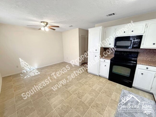 Photo - 6630 Lexington Dr