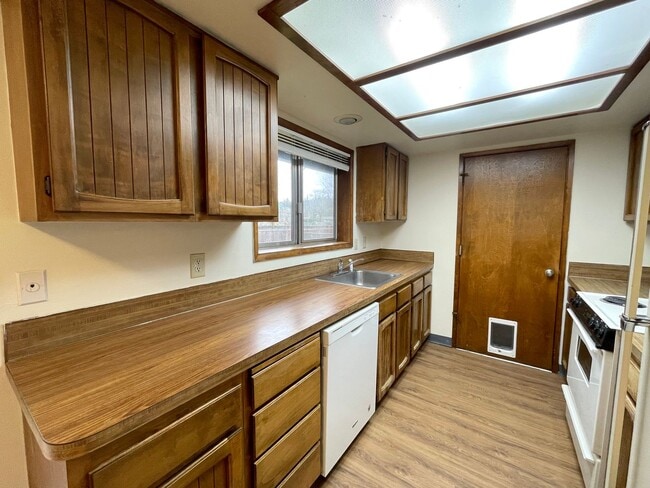 Photo - howad01 Unit 2800