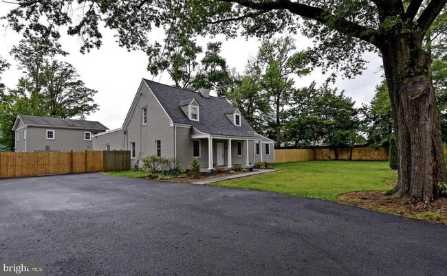 Building Photo - 2905 Boswell Ave