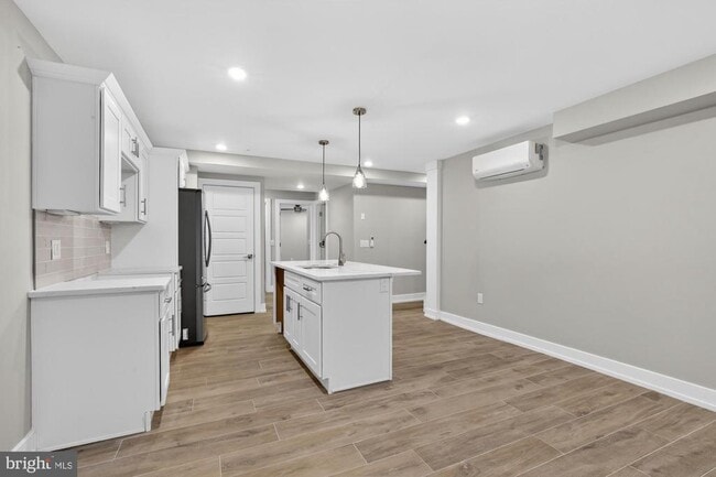 Photo - 2034 N Front St Unit 1