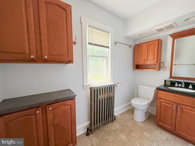 Photo - 809 Eldridge Ave Unit 2