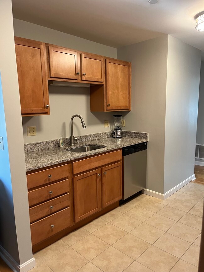 Photo - 15 K St Unit 1