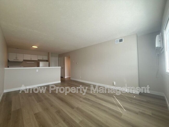 Photo - 5703 S 14th St