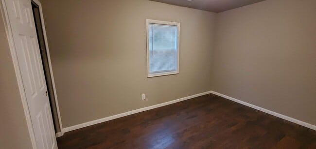 Photo - Large Floor Plan