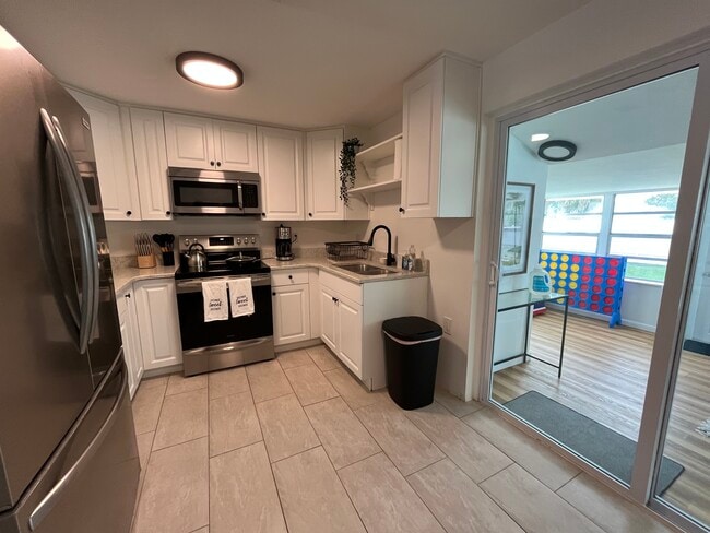 Photo - 1744 10th St SW