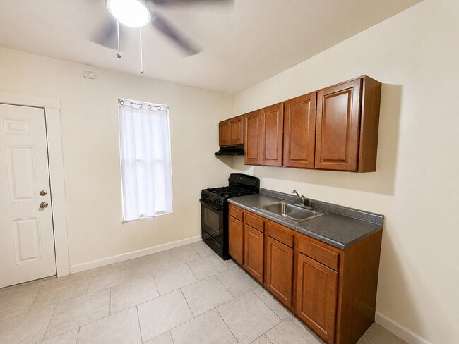 Photo - 3835 N Percy St