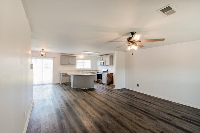 Photo - 10077 Woodlee Cove