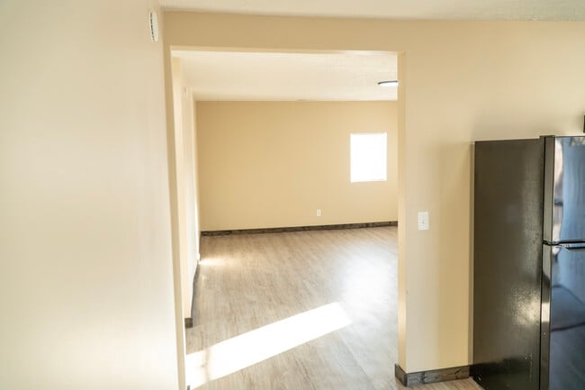 Photo - 412 E Market St Unit B