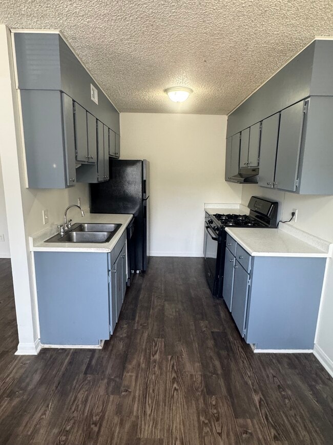 Woodsdale Apartments