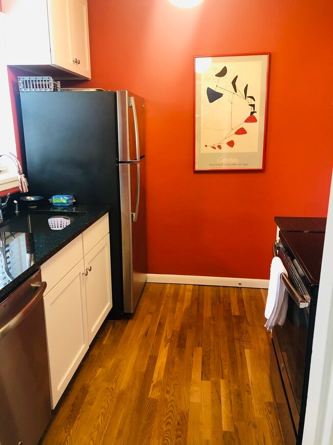 Photo - 615 Biltmore Ave Unit X4