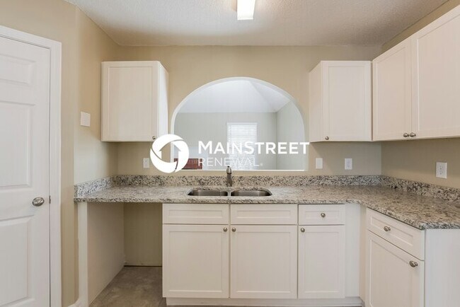 Photo - 4 Bedroom Pet-Friendly Home in Powder Springs, GA with Main Street Renewal