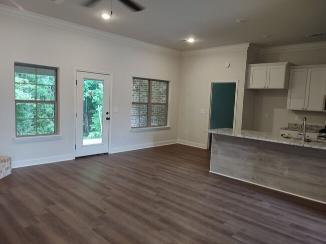 Photo - 207 Silver Circle Pearl, MS